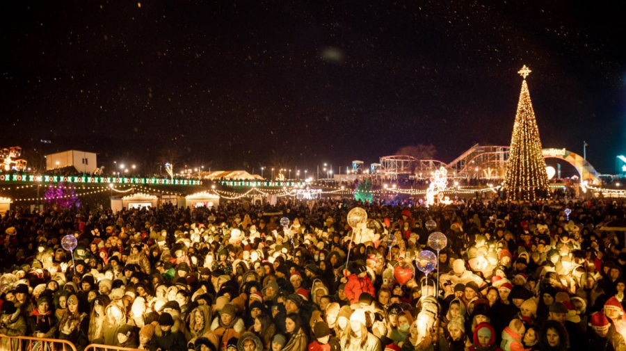 Toată Moldova a venit la Orheiland, la deschiderea celui mai frumos Târg de Crăciun din țară