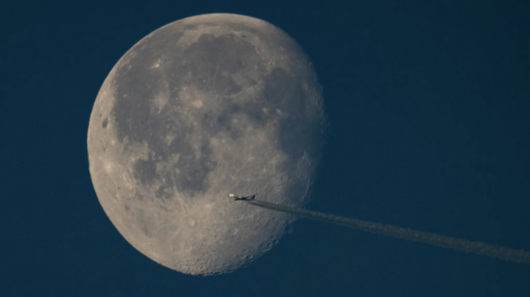 O rachetă SpaceX, scăpată de sub control, va lovi Luna