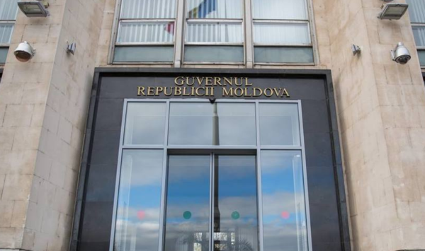 Accize mai scumpe, scutire personală majorată și TVA mai mare. Guvernul a aprobat noua politică fiscală