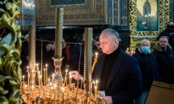 Nici criza energetică, nici miile de cazuri de COVID nu poate destabiliza calendarul ortodox al ex-președintelui Dodon
