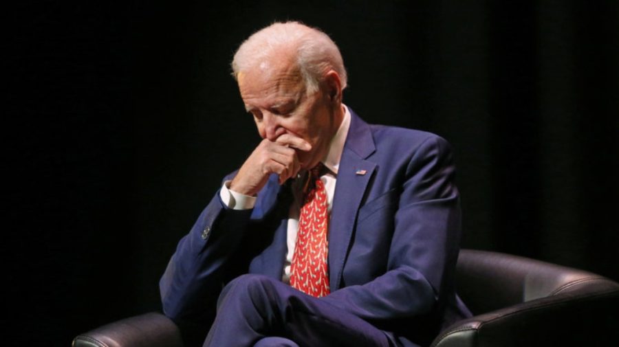 VIDEO Dacă nu adoarme – înjură! Joe Biden a bruscat un reporter Fox News: „Ce fiu de cățea prost”