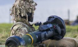 Marea Britanie trimite arme antitanc Ucrainei în contextul unui ”comportament din ce în ce mai amenințător al Rusiei”