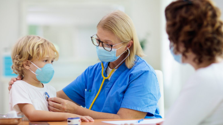 Situație ALARMANTĂ în țară! Capacitățile de spitalizare a copiilor cu COVID-19, depășite