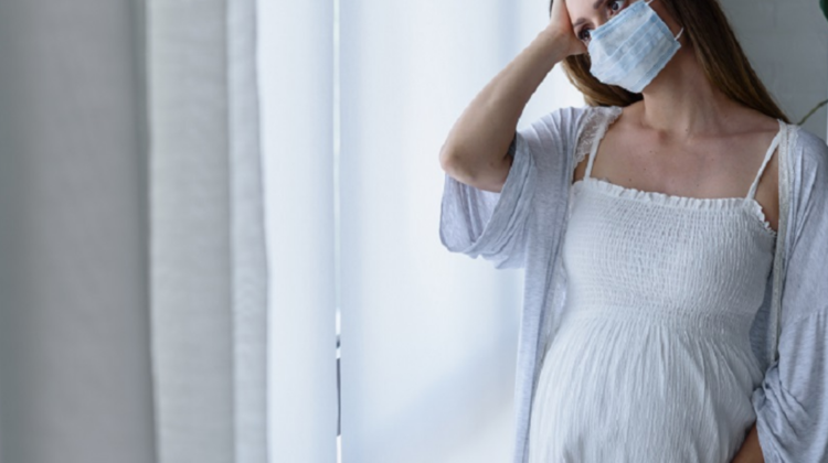 Zeci de femei însărcinate, infectate cu COVID-19. Care este situația cu procesul de vaccinare