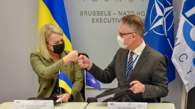 NATO și Ucraina au semnat un acord de consolidare a cooperării împotriva atacurilor cibernetice
