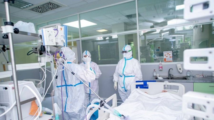 Pandemia continuă să atace! În spitalele municipale vor fi redeschise zeci de secții cu profil COVID