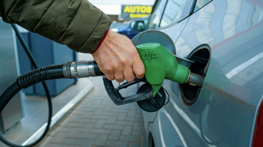 Un nou record istoric al prețurilor la benzină și motorină. ANRE a afișat prețurile maxime de referință