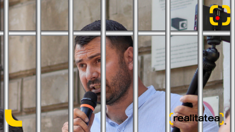 VIDEO Vasile Costiuc, „legat cu lanț de picior”! Procurorii cer încă 30 de zile de arest la domiciliu