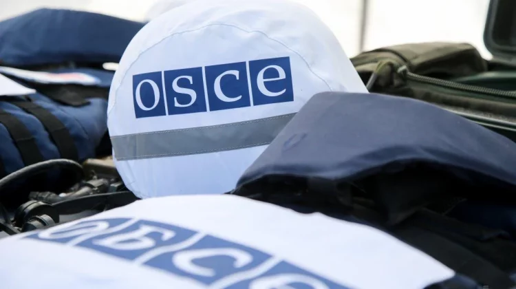 Tehnici de război! Militarii ruși au înaintat în regiunea Lugansk utilizând simbolurile OSCE