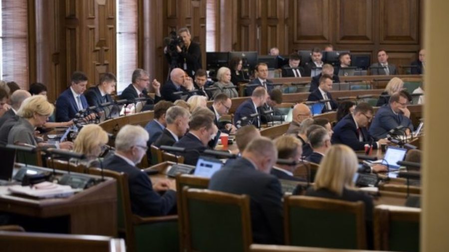 Deputații din Letonia au votat o lege care le permite cetăţenilor săi să lupte, dacă vor, în Ucraina