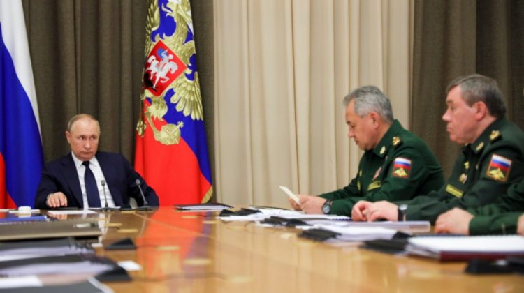 Apropiații lui Putin – ministrul Apărării, bucătarul și vedete tv – pe lista de sancțiuni UE