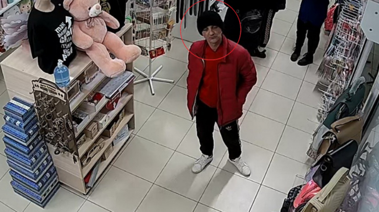 FOTO, VIDEO „Vedeta” este căutată de polițiști! A furat mai multe bunuri dintr-un magazin de birotică