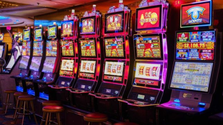 Peste o mie de agenți economici au încălcat legea privind desfășurarea jocurilor de noroc. Ce riscă