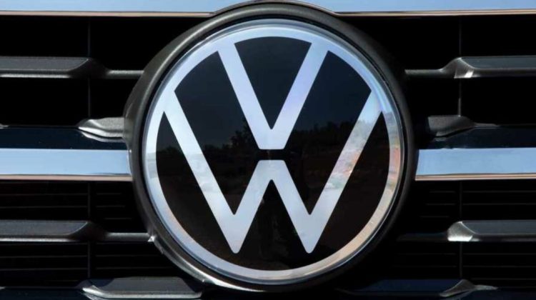 Două fabrici Volkswagen din Germania anunță că se vor opri din cauza războiului din Ucraina