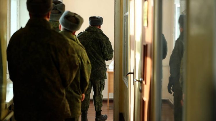 Șefii DPR și LPR au semnat decrete de mobilizare generală! Bărbații care au între 18 – 55 de ani nu pot părăsi Donbasul