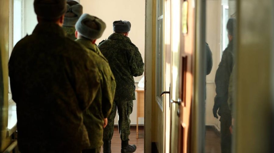 Șefii DPR și LPR au semnat decrete de mobilizare generală! Bărbații care au între 18 – 55 de ani nu pot părăsi Donbasul