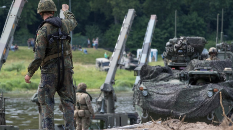 Din cauza tensiunilor de la granița Rusiei cu Ucraina, Lituania ar putea fi „invadată” de militari germani
