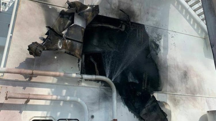 O navă sub pavilionul Republicii Moldova a fost lovită de un obuz în apele din Marea Neagră