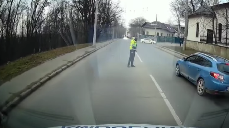 Gavrilița: Polițistul a acționat conform regulilor, când a oprit ambulanța pentru a permite trecerea cortegiului