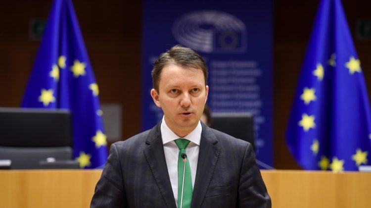 Eurodeputat, de la tribuna Parlamentului European: Cerem începerea negocierilor de aderare a R. Moldova la UE