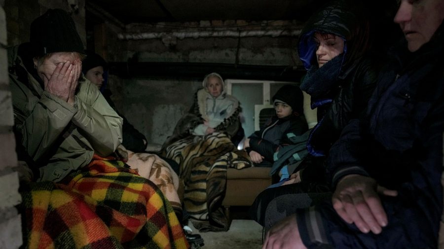 Mărturii cutremurătoare din Ucraina: „Mă urăsc pentru că pot face duș, că am Wi-Fi; Suntem prizonieri în propriul oraș”