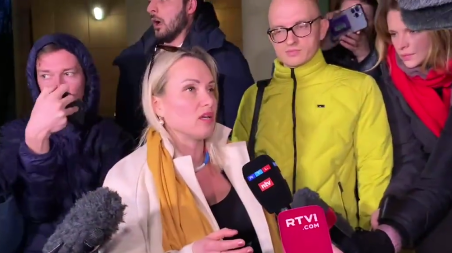 VIDEO Marina Ovsiannikova, eliberată, însă s-a ales cu pedeapsă. Primele declarații ale jurnalistei