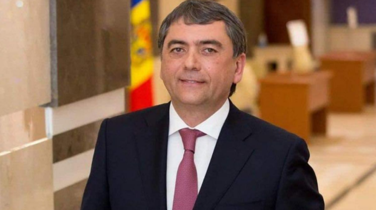 „Acesta e moment istoric”. Deputatul Partidului Șor, Vladimir Vitiuc, a devenit cetățean al României