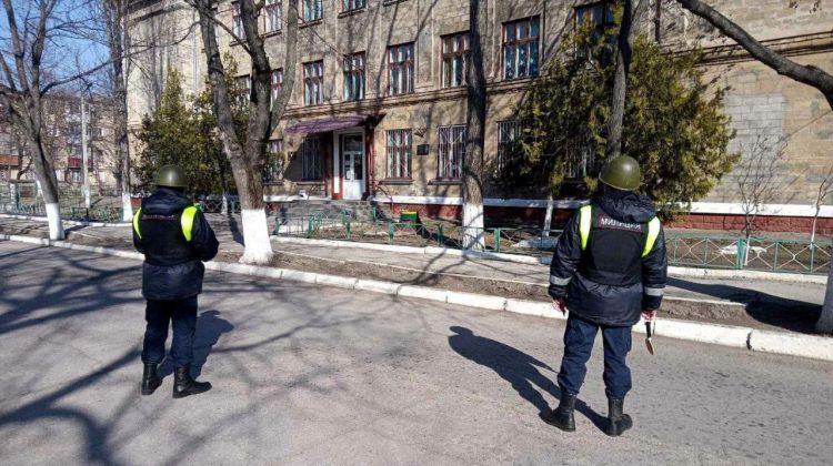 FOTO Ultima oră! Alertă cu bomba în mai multe instituții de învățământ din stânga Nistrului
