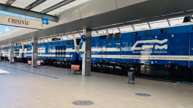 Cinci vagoane de tren, recent reabilitate – scoase în lume. Vor transporta refugiații din Ucraina
