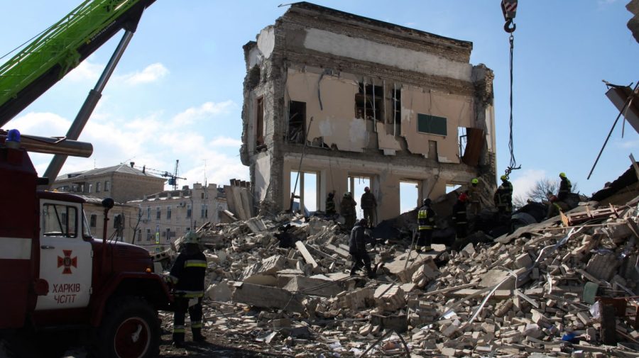 GALERIE FOTO Imagini de groază! Orașul Harkov este în ruine. Au fost distruse peste 1400 de clădiri din oraș