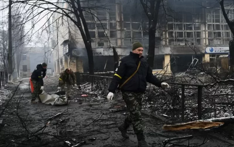100 de mii de oameni rămân blocați în infernul de la Mariupol! BBC: Peisaj imunan, plin de clădiri distruse și cadavre