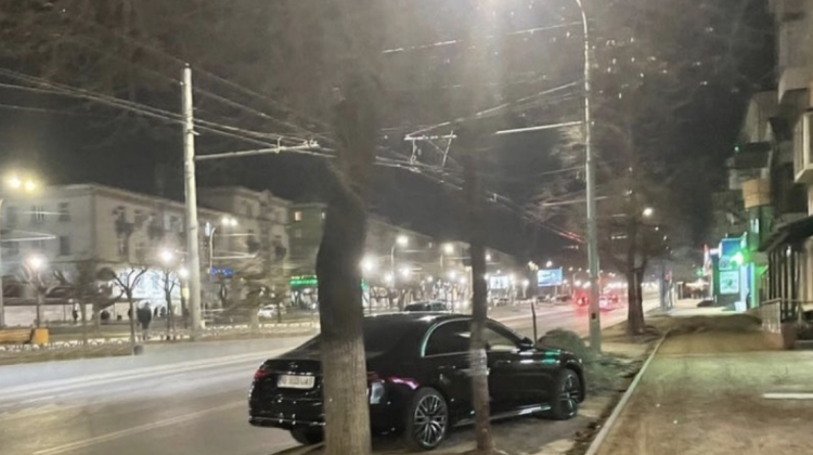 VIDEO Nu i-a fost milă! Unde a parcat mașina posesorul unui Mercedes-Benz S-Class