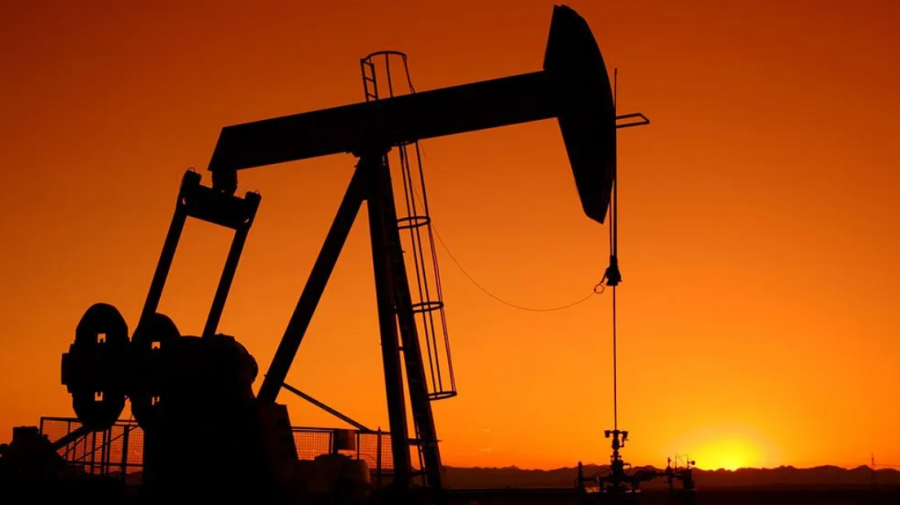 Prețul petrolului scade considerabil. Ce valoare a atins Brentul