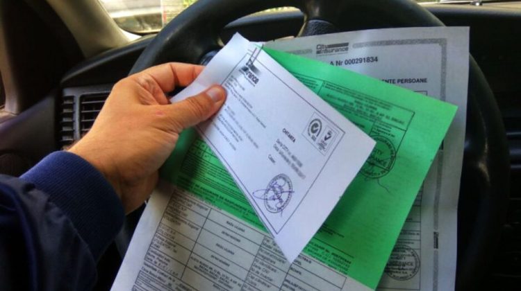 Posibilități noi. Șoferii care vor rămâne fără permis de conducere vor putea solicita suspendarea contractului RCA