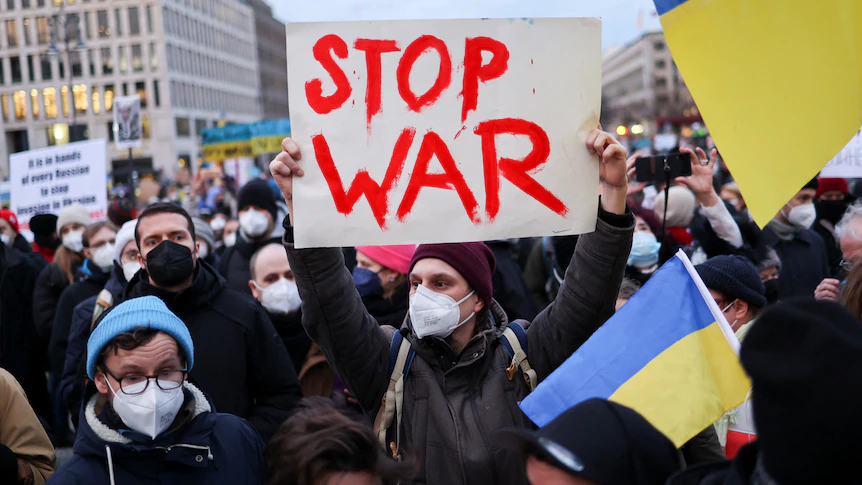 VIDEO Teroarea rusă în acțiune! Protestatari snopiți în bătaie și arestați pentru că spun „Nu războiului”