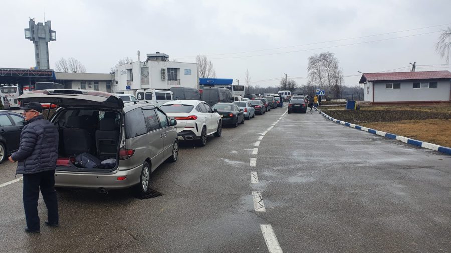 Se circulă cu dificultate la PTF Leușeni și Sculeni. Zeci de unități de transport sunt la pistele de control