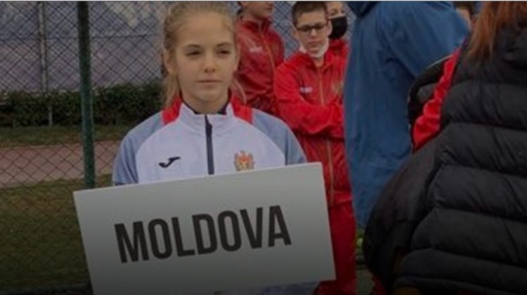 Impresionant! O tenismenă din Moldova a reprezentat țara de una singură la un turneu din Turcia. Echipa, blocată acasă