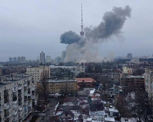 UPDATE FOTO, VIDEO Turnul de Televiziune din Kiev a fost bombardat! Cinci persoane au murit în urma atacului