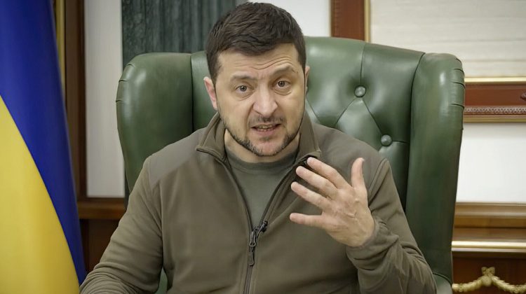 Zelenski: „În Mariupol cei peste 100.000 de oameni trăiesc în condiţii inumane, fără apă și mâncare”