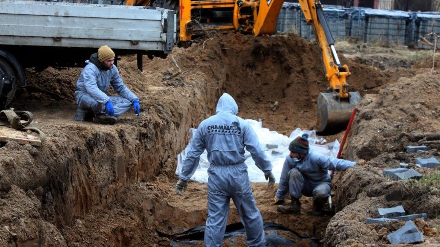 Ucrainenii au găsit 1045 de cadavre în regiunea Kievului după retragerea rușilor. Majoritate sunt civili executați