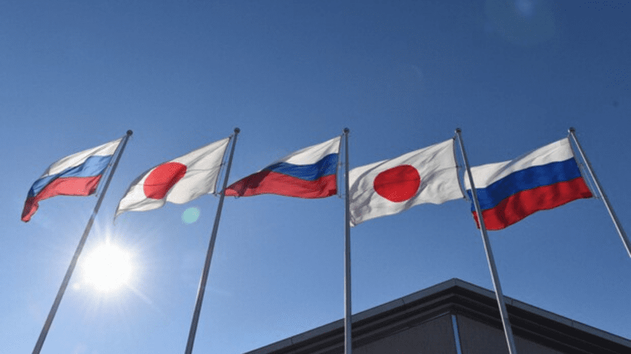 Putin răspunde sancțiunilor Japoniei. Interzice intrarea în Rusia premierului de la Tokyo și la peste 60 de oficiali