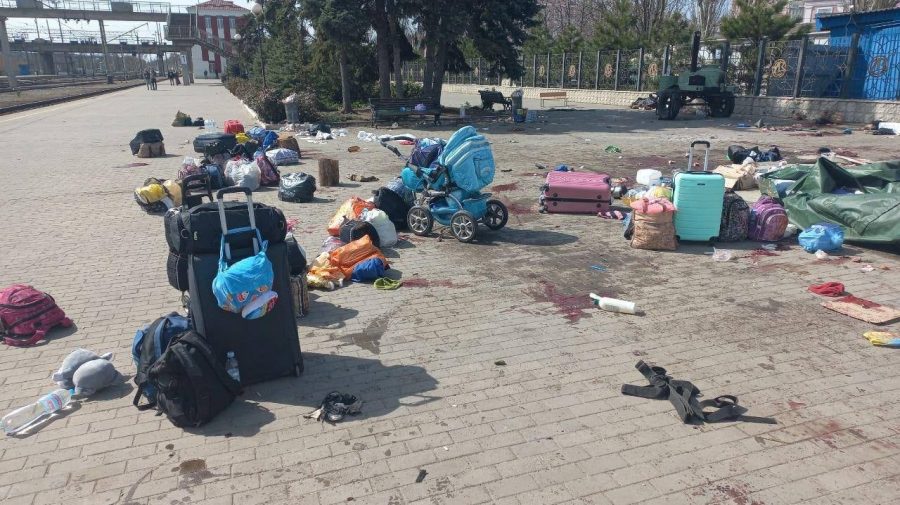 FOTO VIDEO Adevărata față a războiului! 30 de oameni au murit, iar 100 au fost răniți după explozia din Kramatorsk