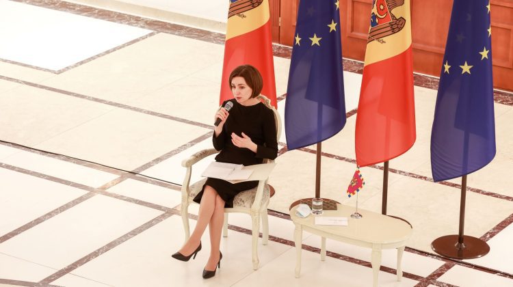 VIDEO Maia Sandu a scris două mesaje clare, unul în limba română și altul în rusă, despre ziua de 9 Mai
