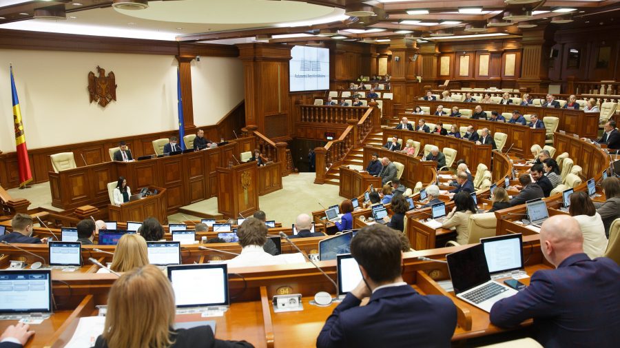 Fără acceptul Parlamentului. Joi deputații inițiază procedura de abolire parțială a imunității pentru aleșii poporului
