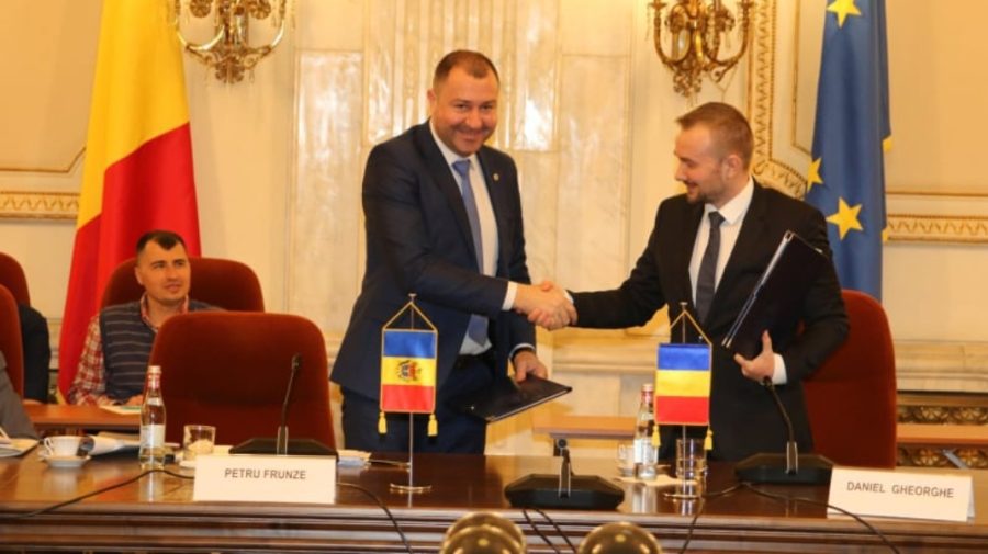 România susține Moldova pe calea integrării în UE. Cele două Parlamente au adoptat o rezoluție la București