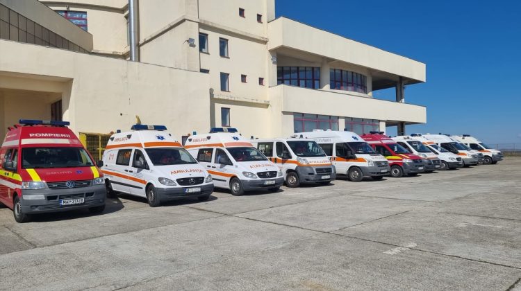 Vor fi folosite pentru evacuarea răniților! România a donat 11 ambulanţe serviciilor de urgenţă din Ucraina