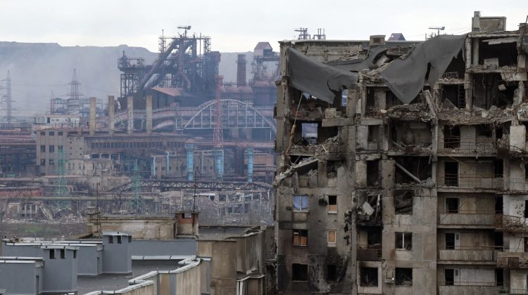 Primăria Mariupol: Bombardamentele rușilor asupra Azovstal continuă