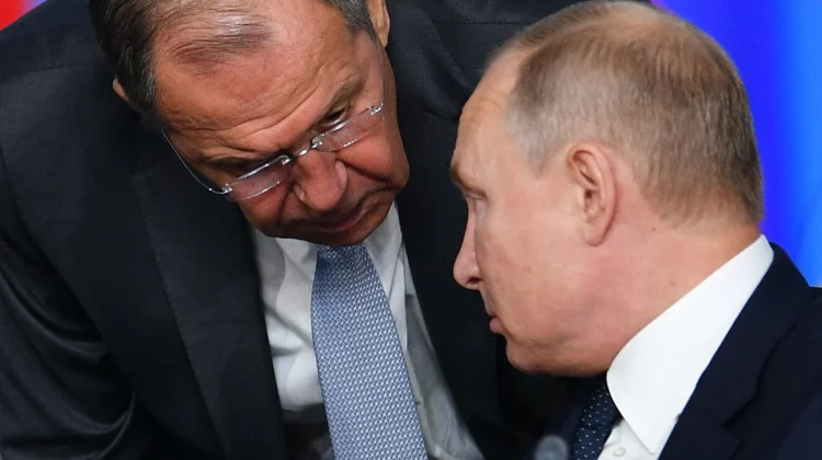 Japonia a impus mai multe sancţiuni Rusiei. Familia lui Serghei Lavrov și fiicele lui Vladimir Putin sunt vizate