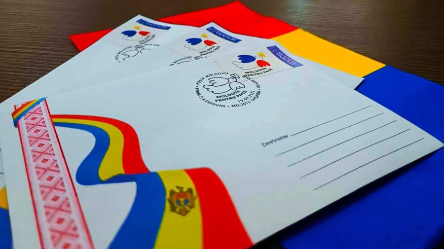 FOTO Solidaritate cu poporul ucrainean! Poșta Moldovei a lansat marca poștală „Moldova pentru pace”
