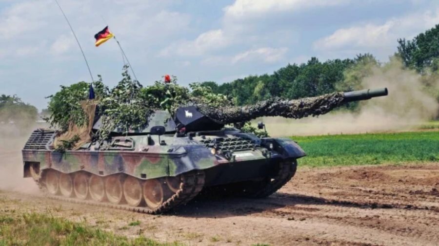 Presa: Germania trimite Ucrainei tancuri Leopard 2 şi acceptă reexportul acestora din alte ţări